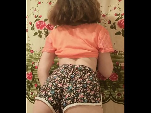 ❤️ Sexy mladá kočka svléká šortky před kamerou. ❤❌ Sex u cs.xxxlfv.top ❌❤